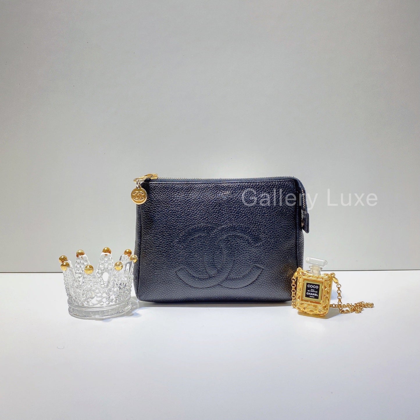 No.2779-Chanel Vintage Caviar Small Pouch