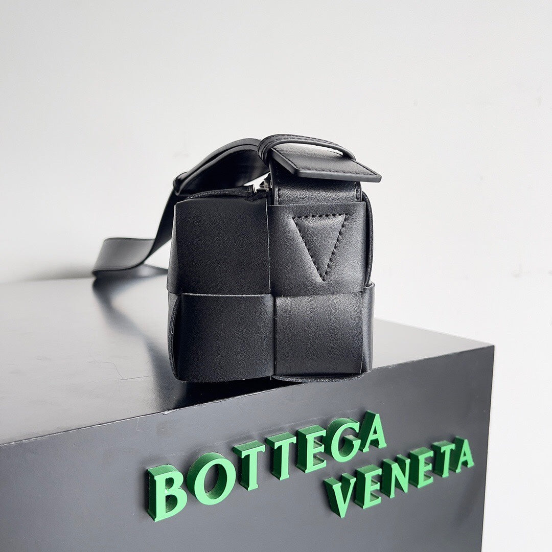 Luxury Bottega Veneta BV SMALL BRICK 24CM BLACK LAMBSKIN