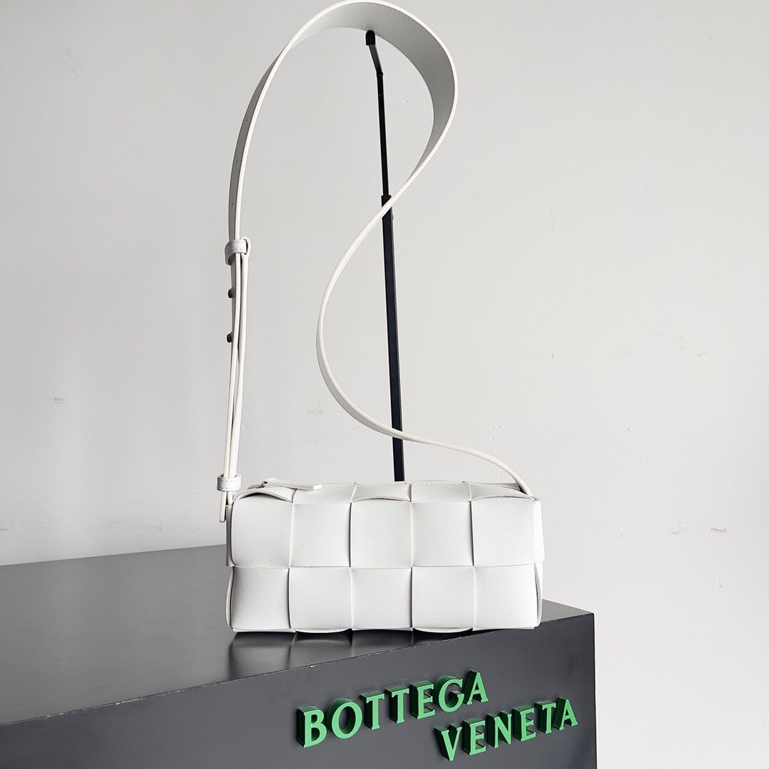 Luxury Bottega Veneta BV SMALL BRICK 24CM WHITE LAMBSKIN