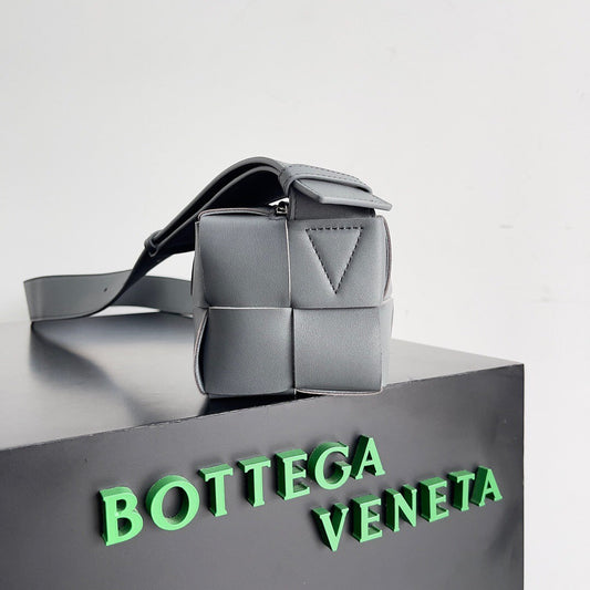 Luxury Bottega Veneta BV SMALL BRICK 24CM GREY LAMBSKIN