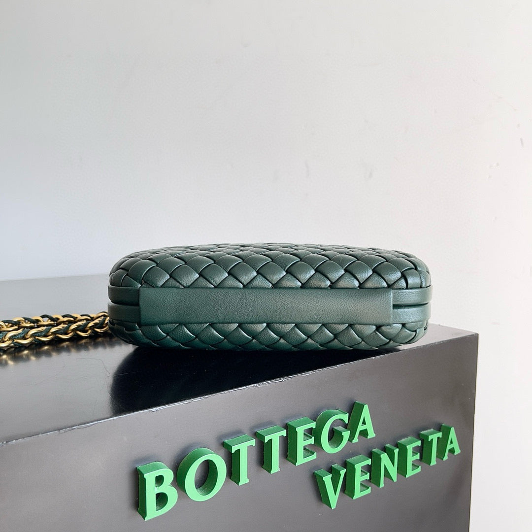 Luxury Bottega Veneta BV VETENA KNOT 19 GREEN