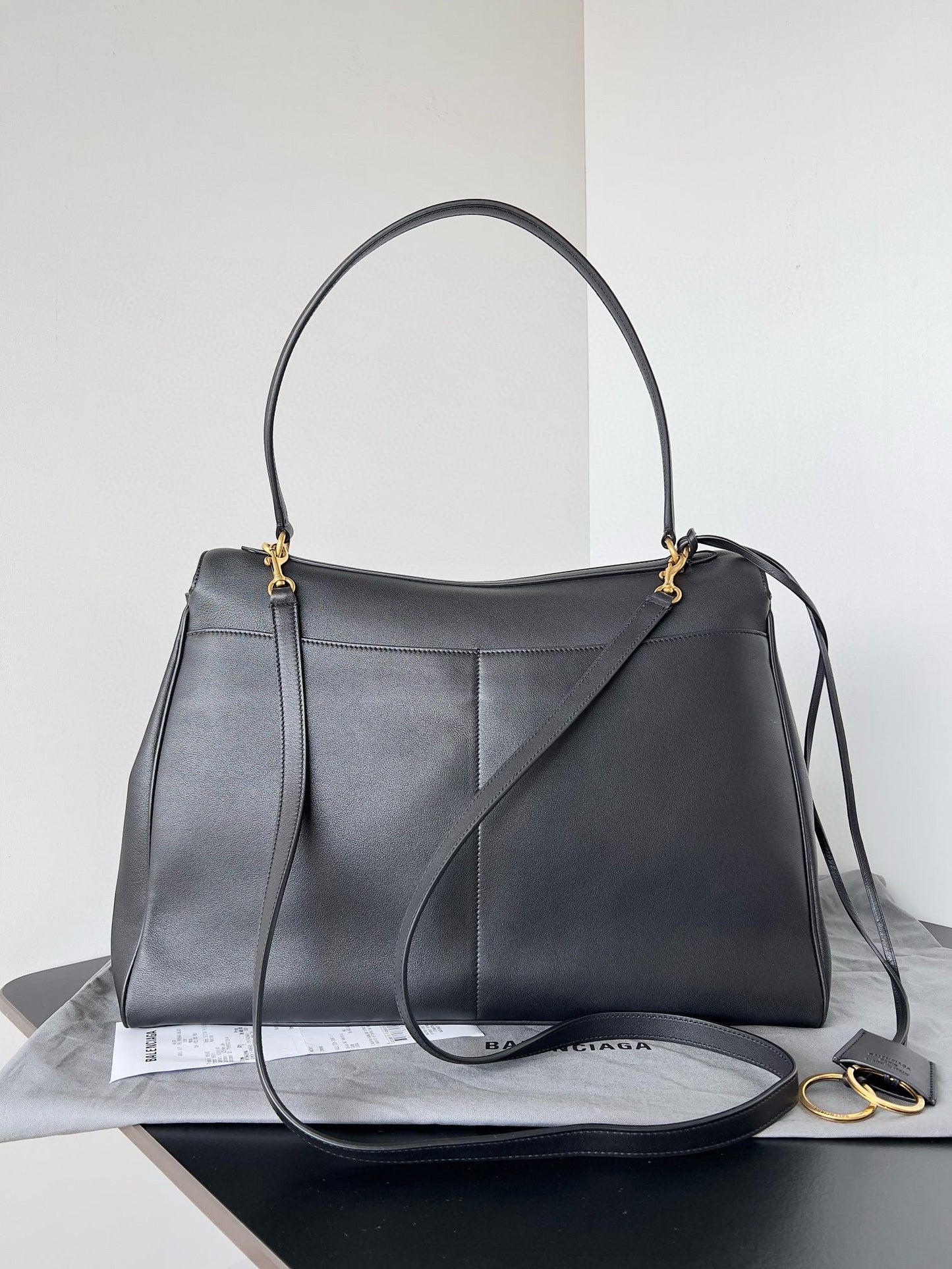 Luxury Bottega Veneta Balencia Tote Bag Black Calfskin Gold Hardware