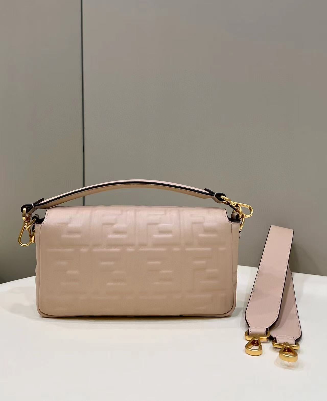 Luxury FendiBaguette 27cm Beige Lambskin Gold Hardware