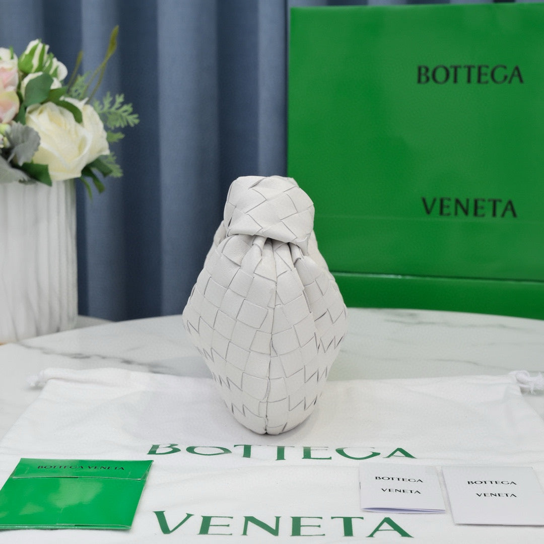 Luxury Bottega Veneta BV 24 Mini Jodie 28 White Lambskin Gold Hardware
