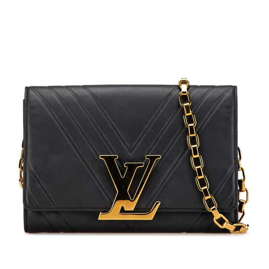 Louis Vuitton Airy V Chain Louise Clutch GM