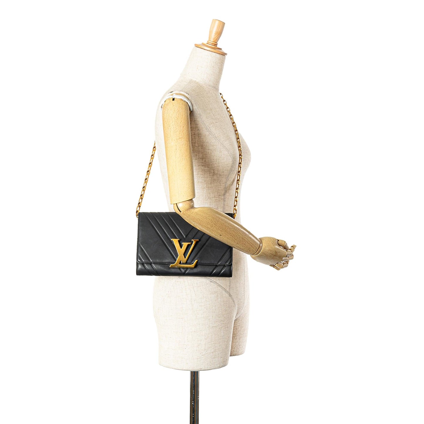 Louis Vuitton Airy V Chain Louise Clutch GM