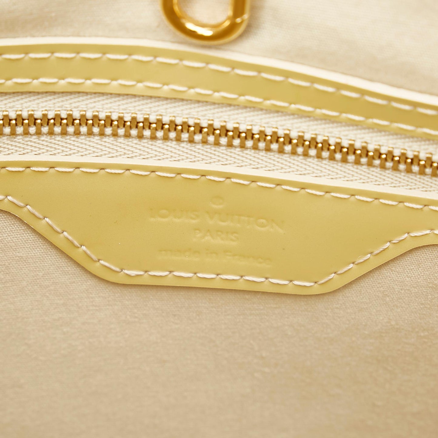 Louis Vuitton Avalon MM (SHG-31752)