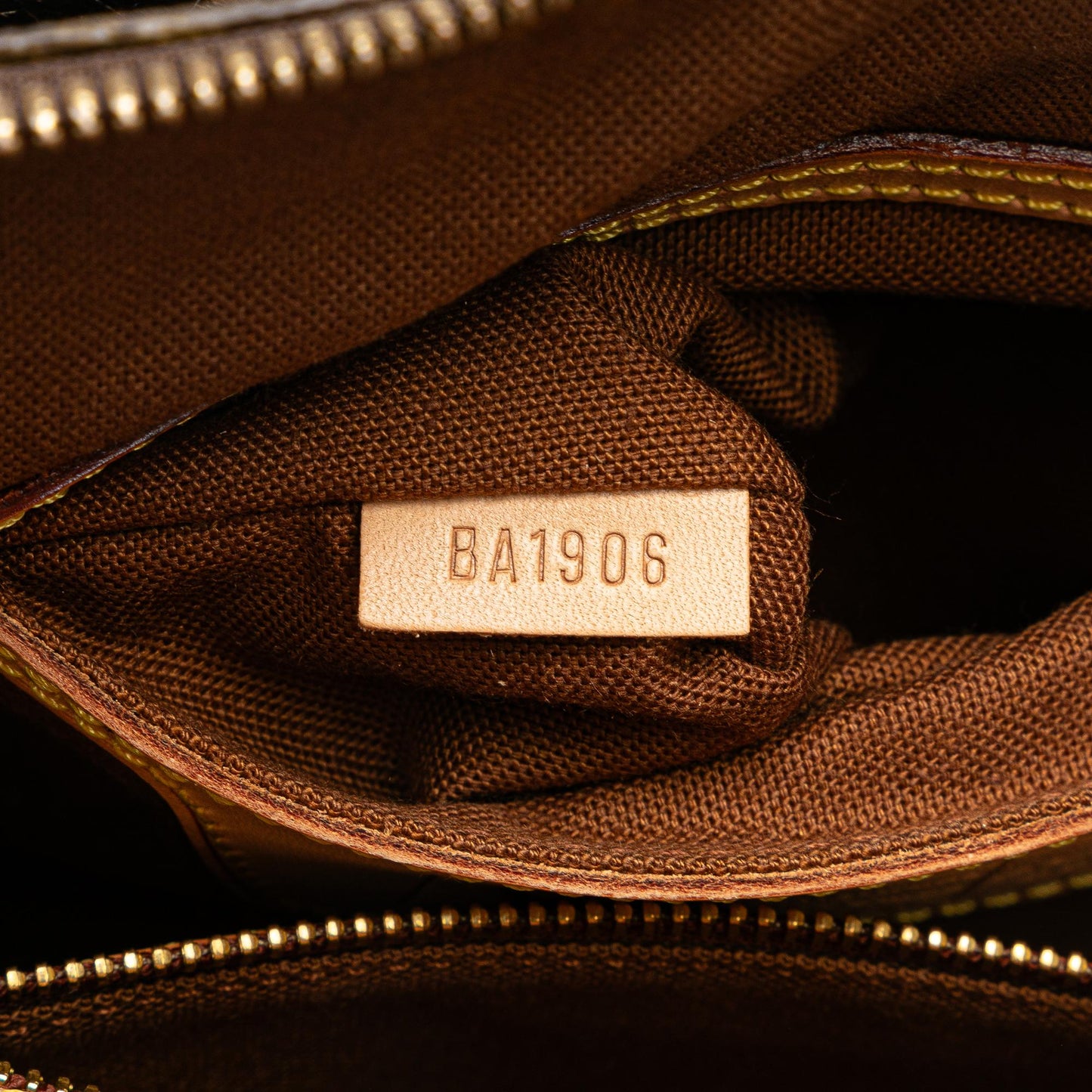 Louis Vuitton Azzedine Alaia Monogram Leopard Alma (SHG-shEsoa)