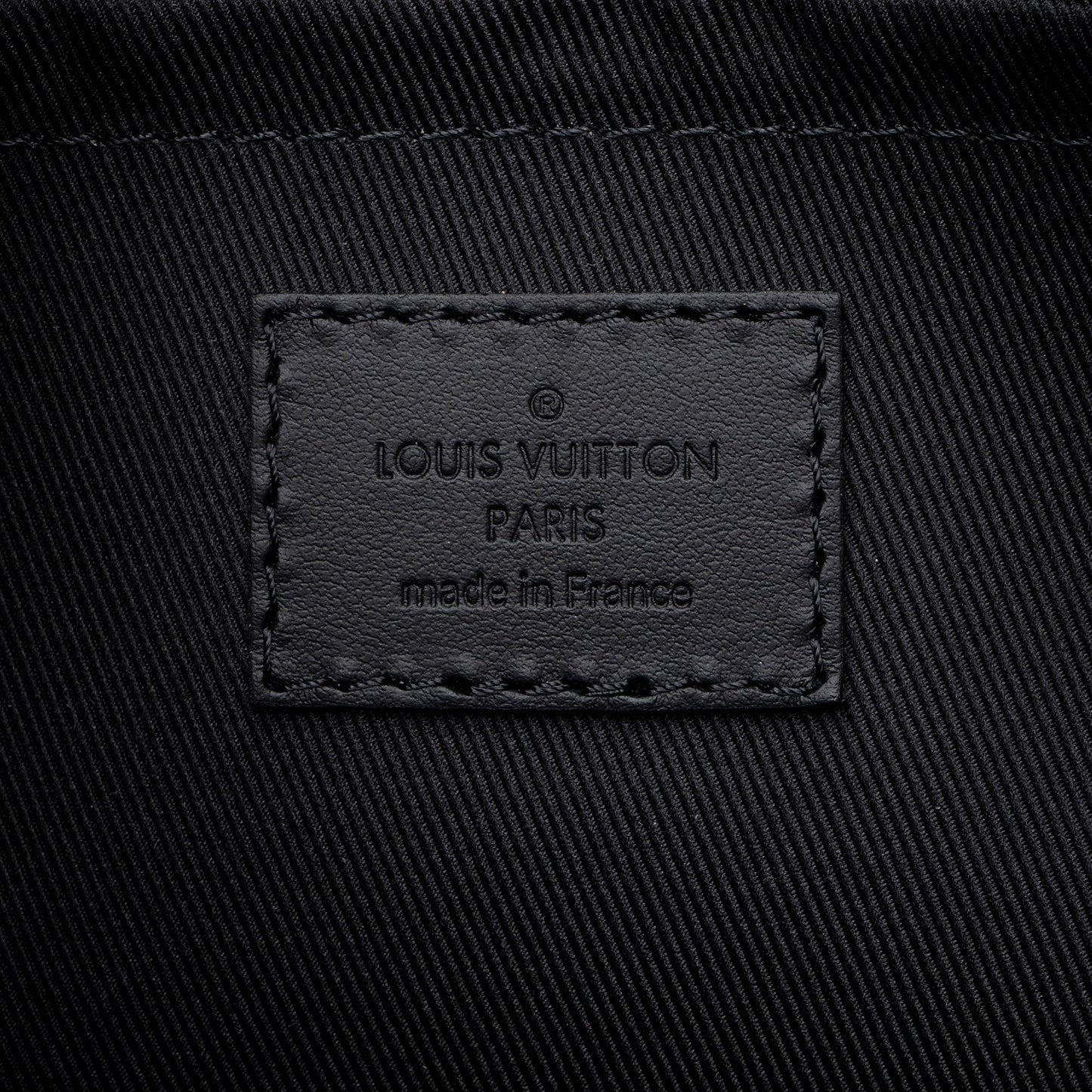 Louis Vuitton Calfskin Aerogram Keepall Bandouliere 25 Duffle (SHF-6CFRPb)