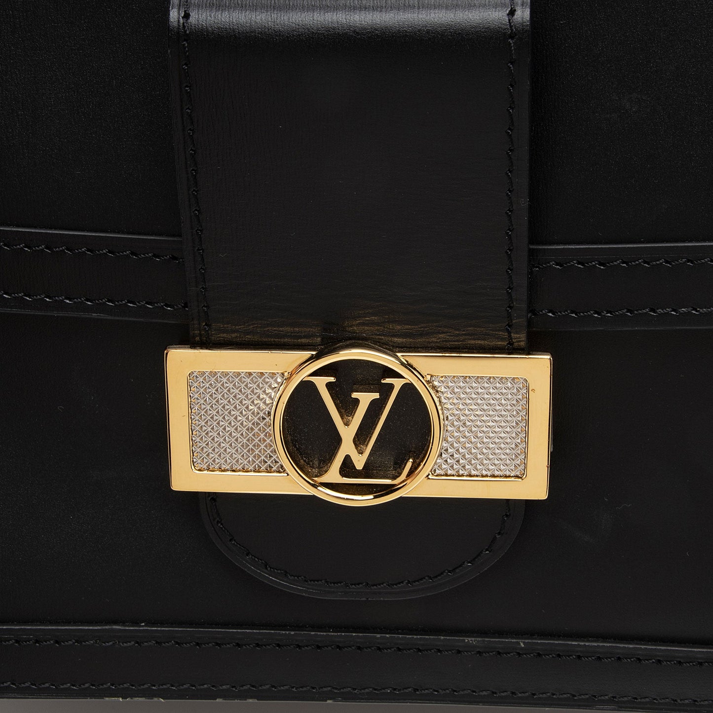 Louis Vuitton Calfskin Dauphine MM Shoulder Bag (SHF-cZl8DJ)