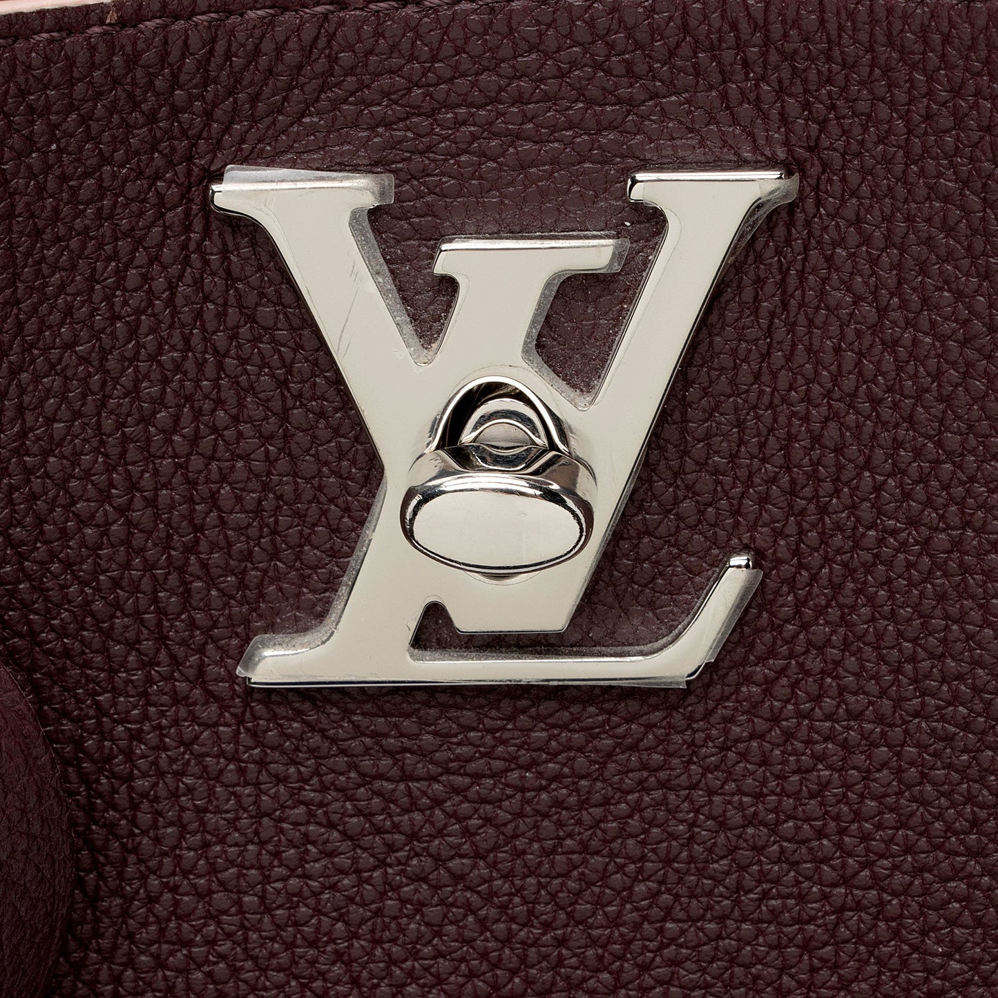 Louis Vuitton Calfskin Lockme Bucket Bag (SHF-Ie5h5b)