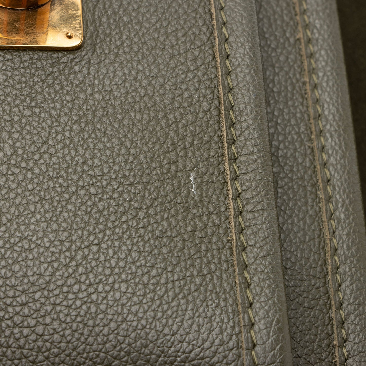 Louis Vuitton Calfskin Lockme Chain PM Shoulder Bag (SHF-eIRFSs)