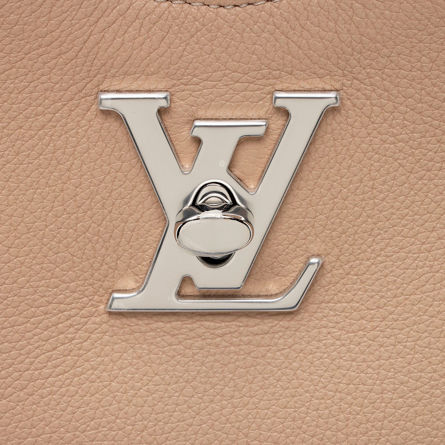 Louis Vuitton Calfskin Lockme Hobo (SHF-qylTpe)