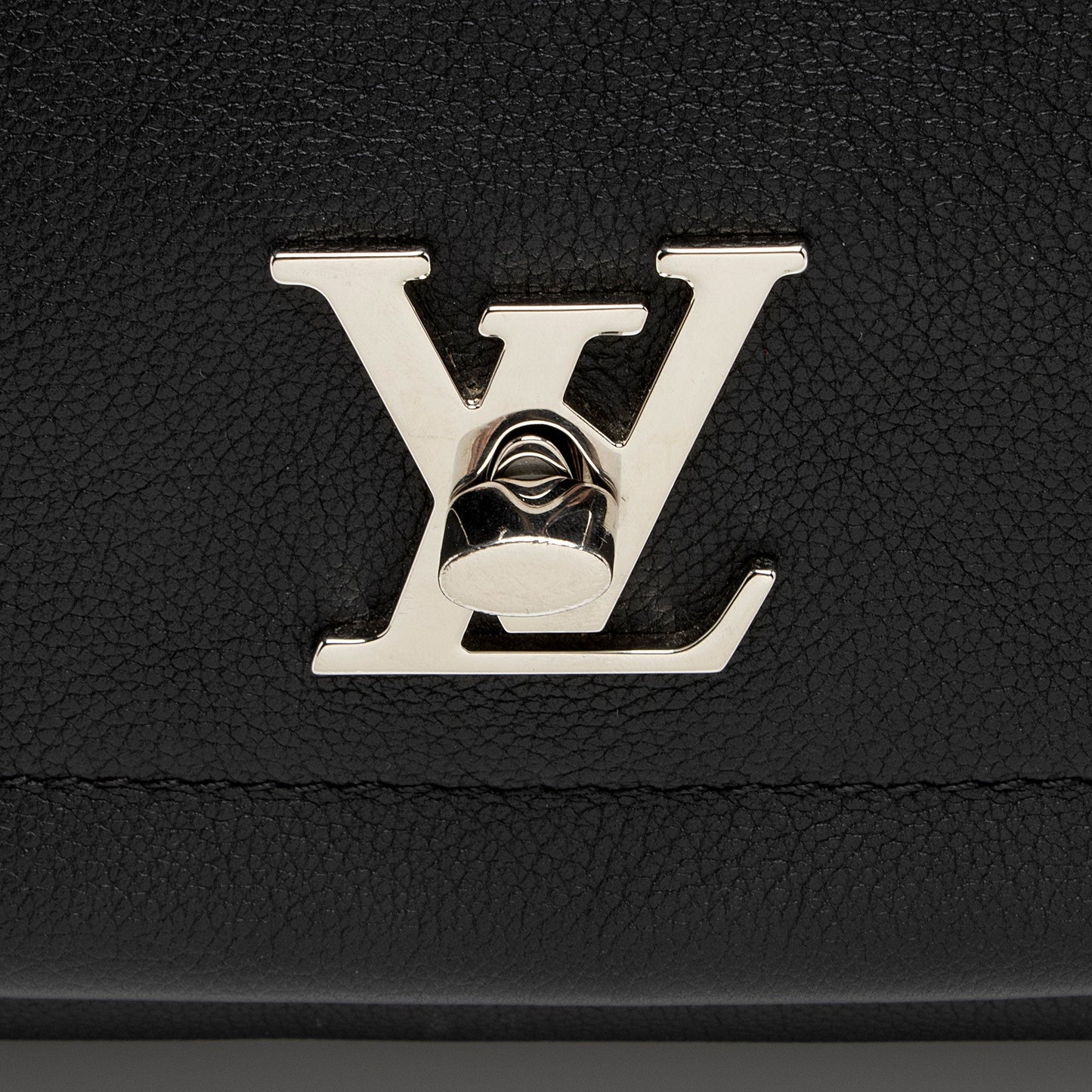 Louis Vuitton Calfskin Lockme II Satchel (SHF-Dcfekl)