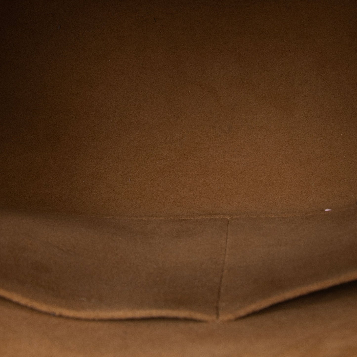 Louis Vuitton Calfskin Monogram Canvas On My Side MM Tote (SHF-RiHqE0)