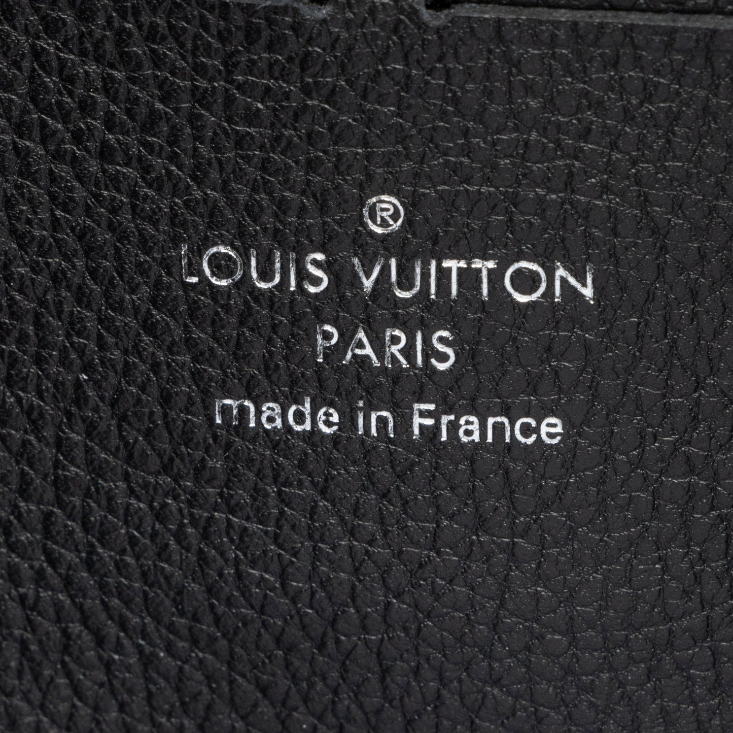 Louis Vuitton Calfskin MyLockme Pochette (SHF-23760)