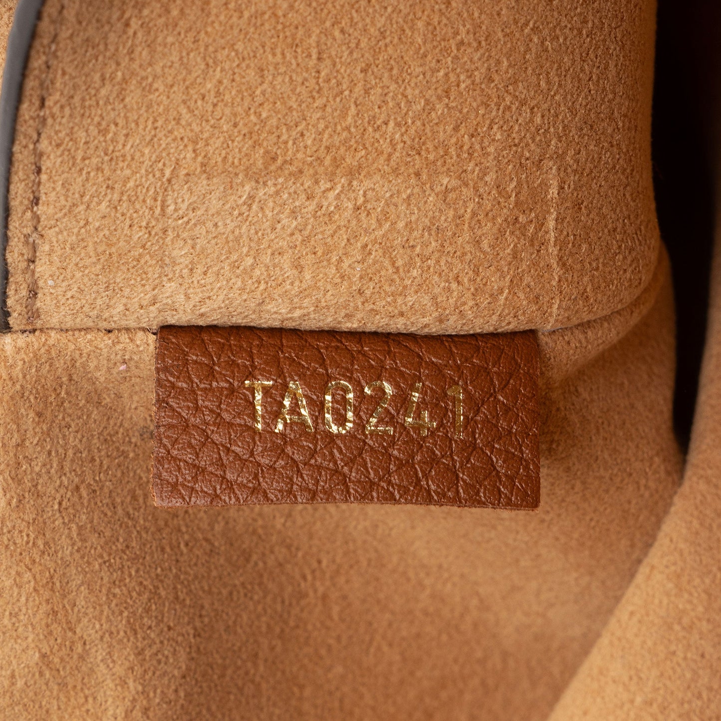 Louis Vuitton Calfskin Mylockme Pochette -  (SHF-0getbE)