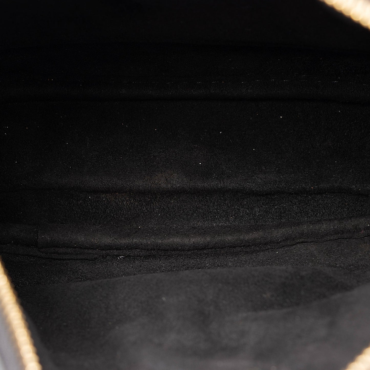 Louis Vuitton Calfskin New Wave Camera Bag -  (SHF-BnCJ0L)