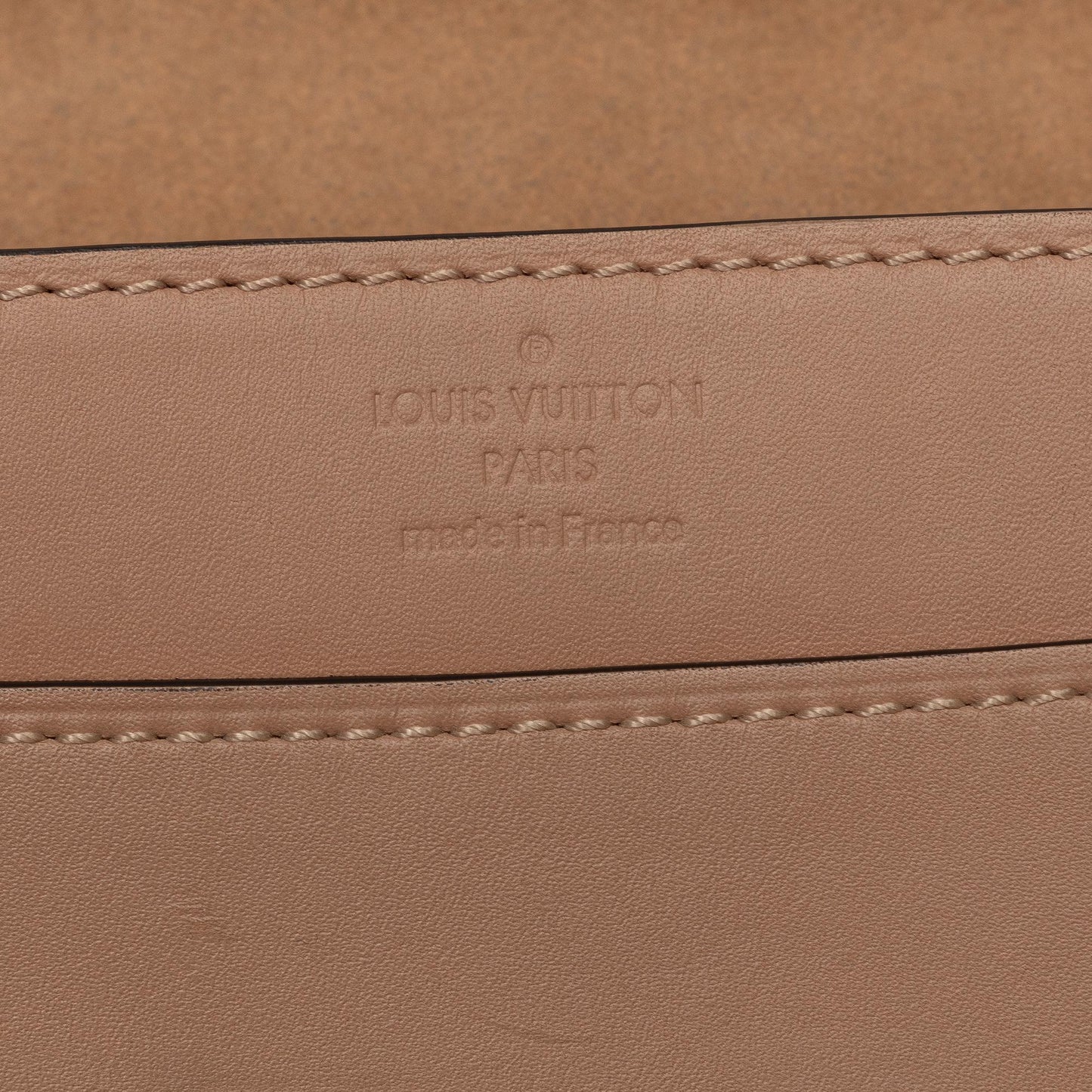 Louis Vuitton Chain Louise GM (SHG-lszc6u)