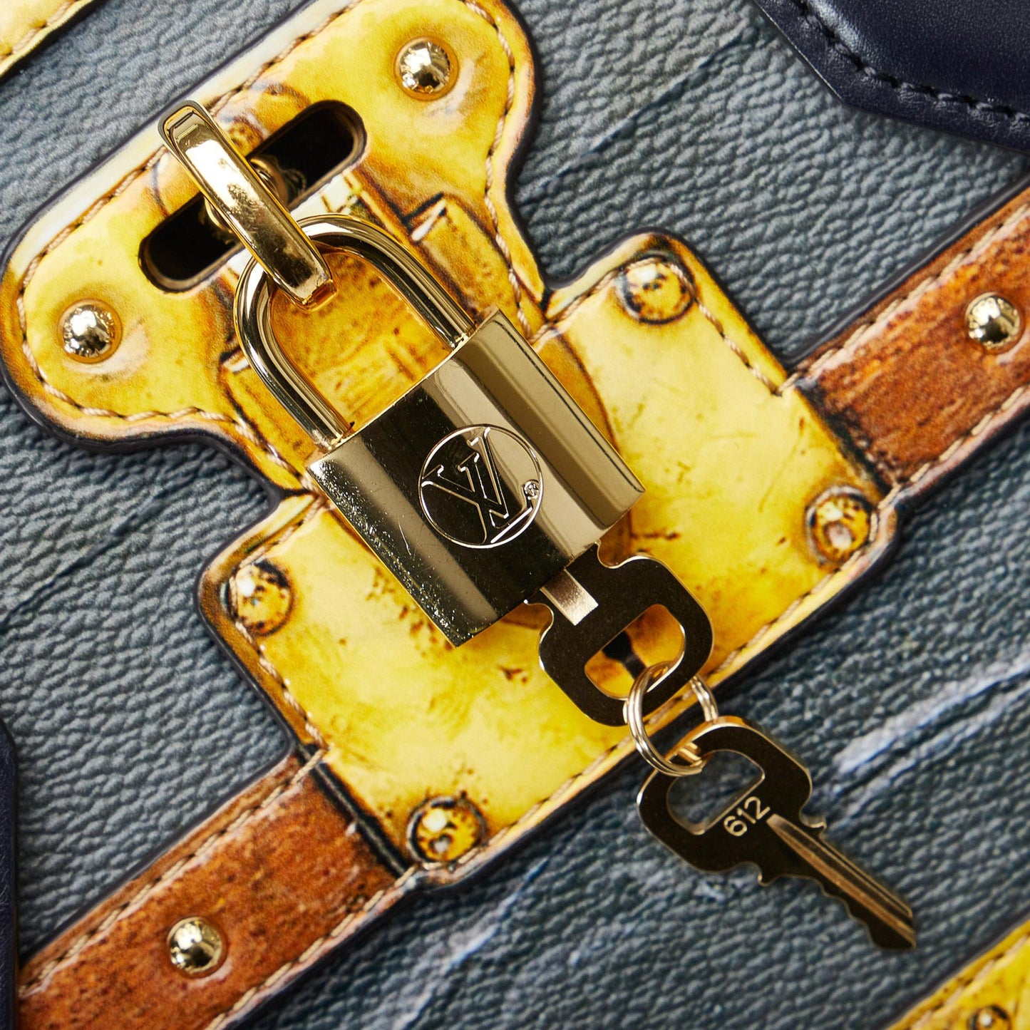 Louis Vuitton City Steamer Time Trunk Canvas MM (SHG-oeTgqx)
