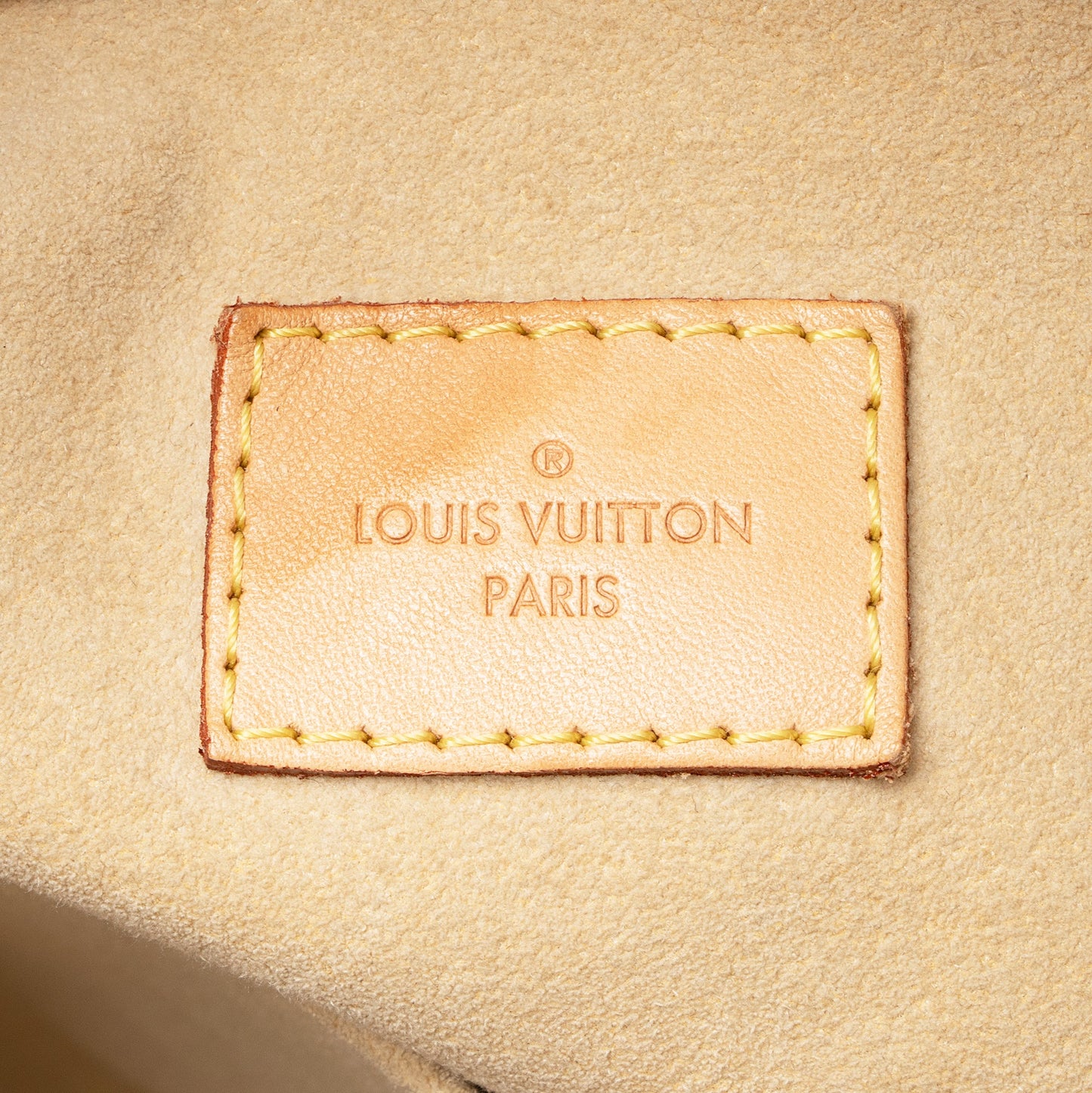 Louis Vuitton Damier Azur Artsy MM Shoulder Bag (SHF-22363)