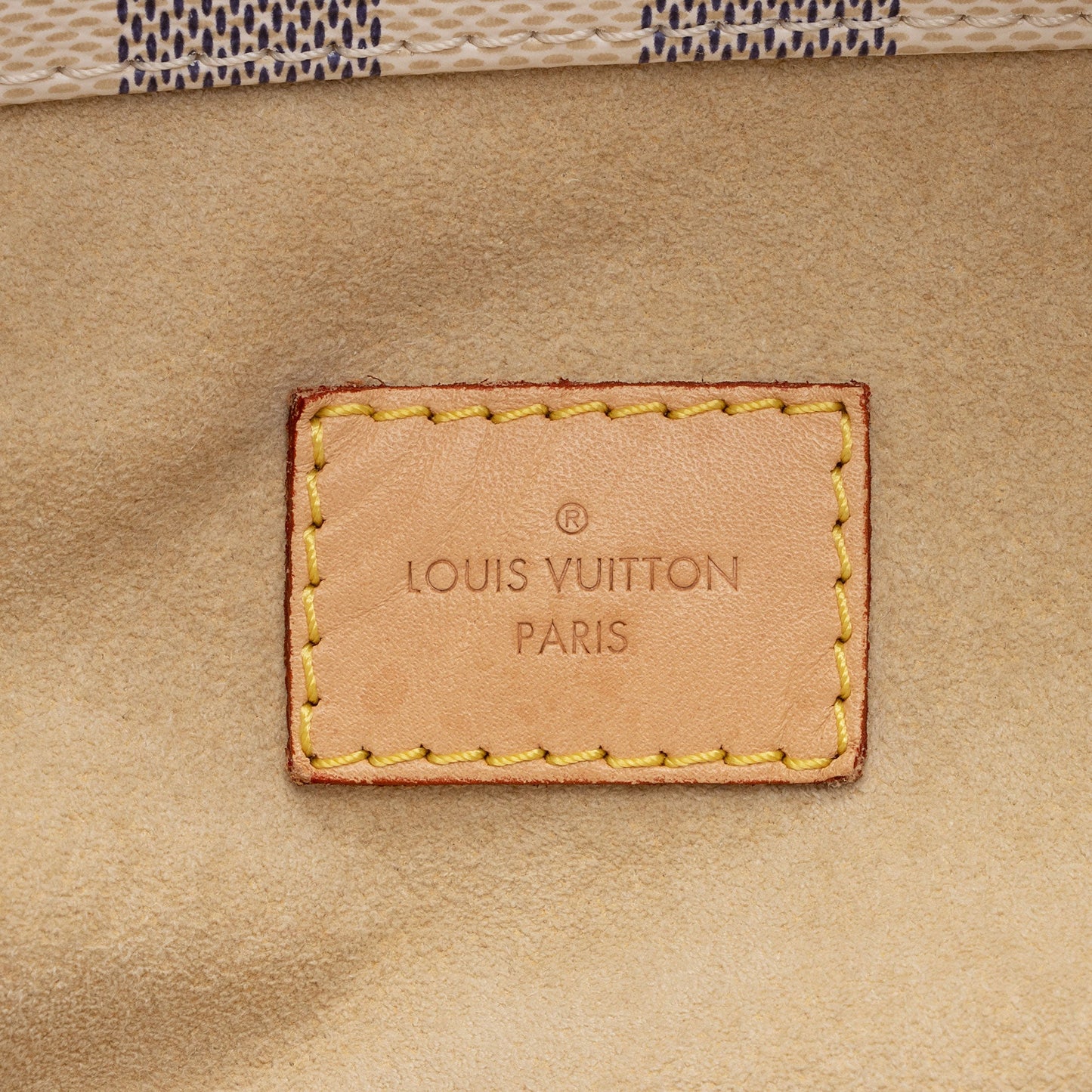 Louis Vuitton Damier Azur Artsy MM Shoulder Bag (SHF-naUphr)