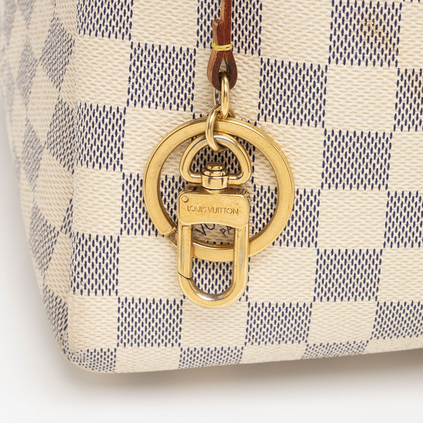 Louis Vuitton Damier Azur Artsy MM Shoulder Bag (SHF-X12eKK)