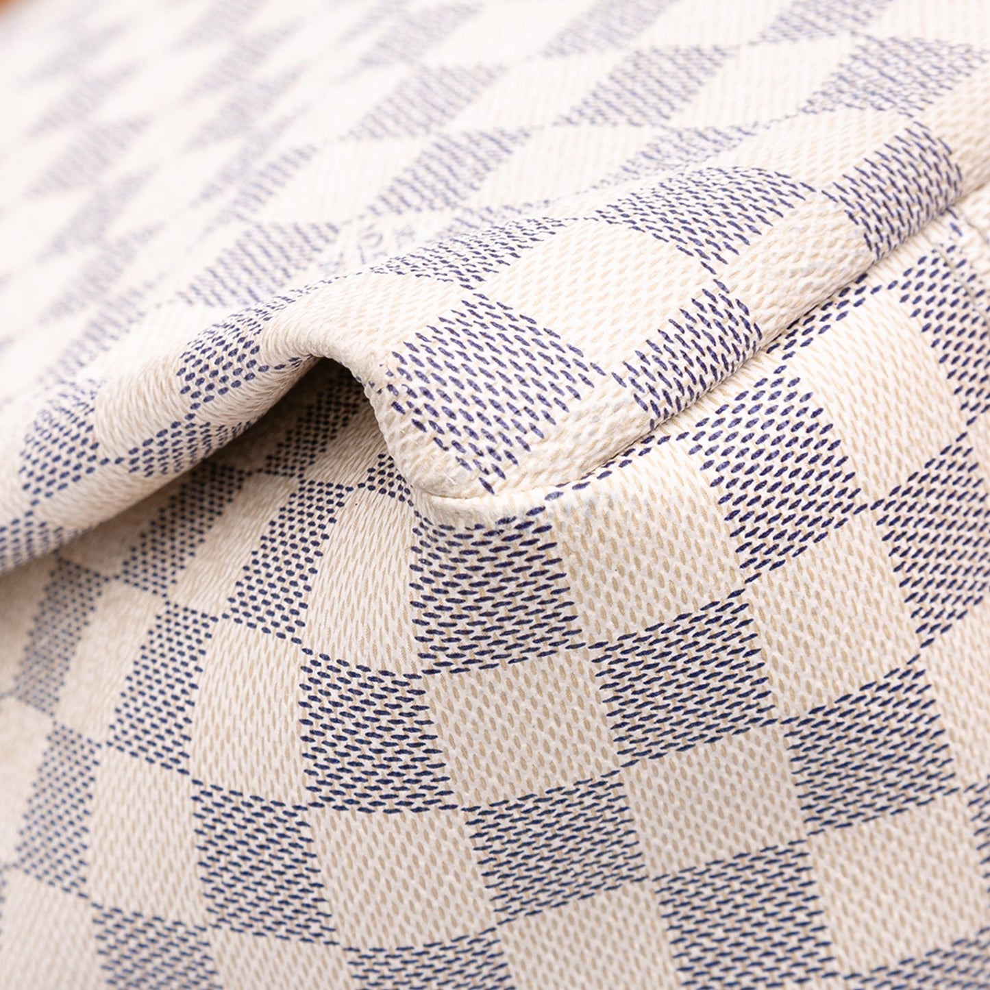 Louis Vuitton Damier Azur Artsy MM