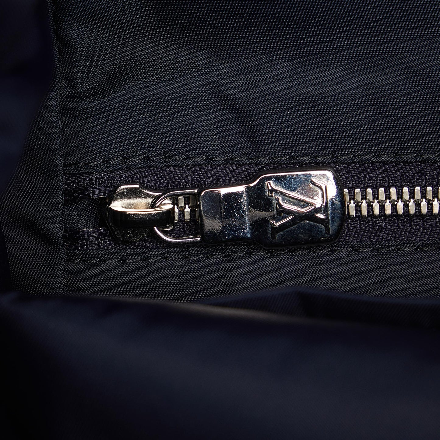 Louis Vuitton Damier Azur Coastline Matchpoint (SHG-4sseSr)