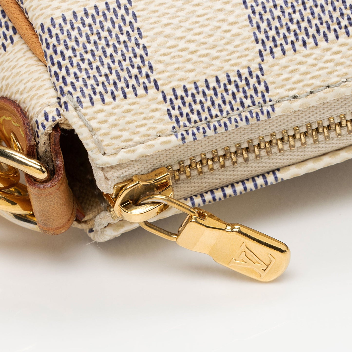 Louis Vuitton Damier Azur Eva Clutch (SHF-cD8b7X)