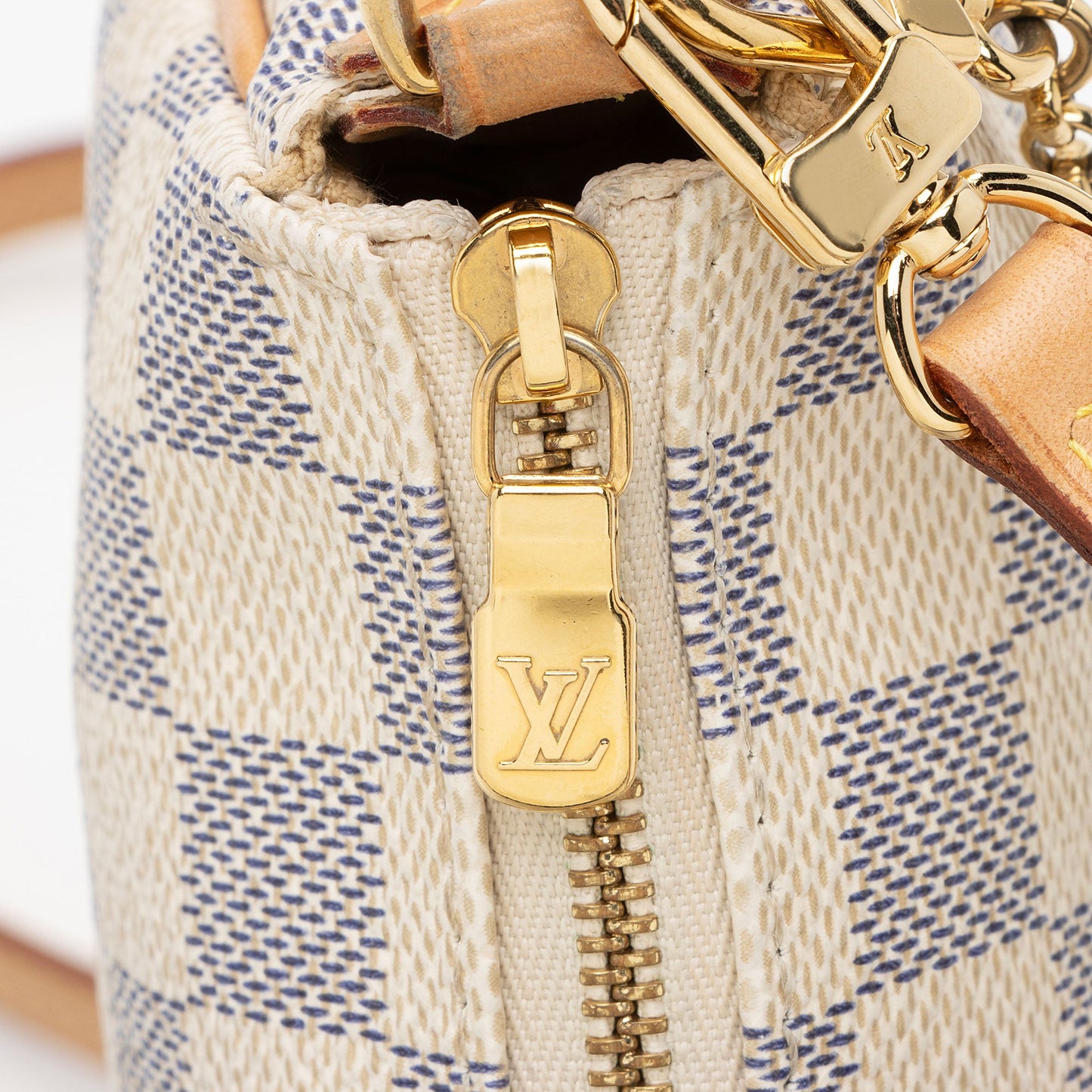 Louis Vuitton Damier Azur Eva Clutch (SHF-Nd7VU0)
