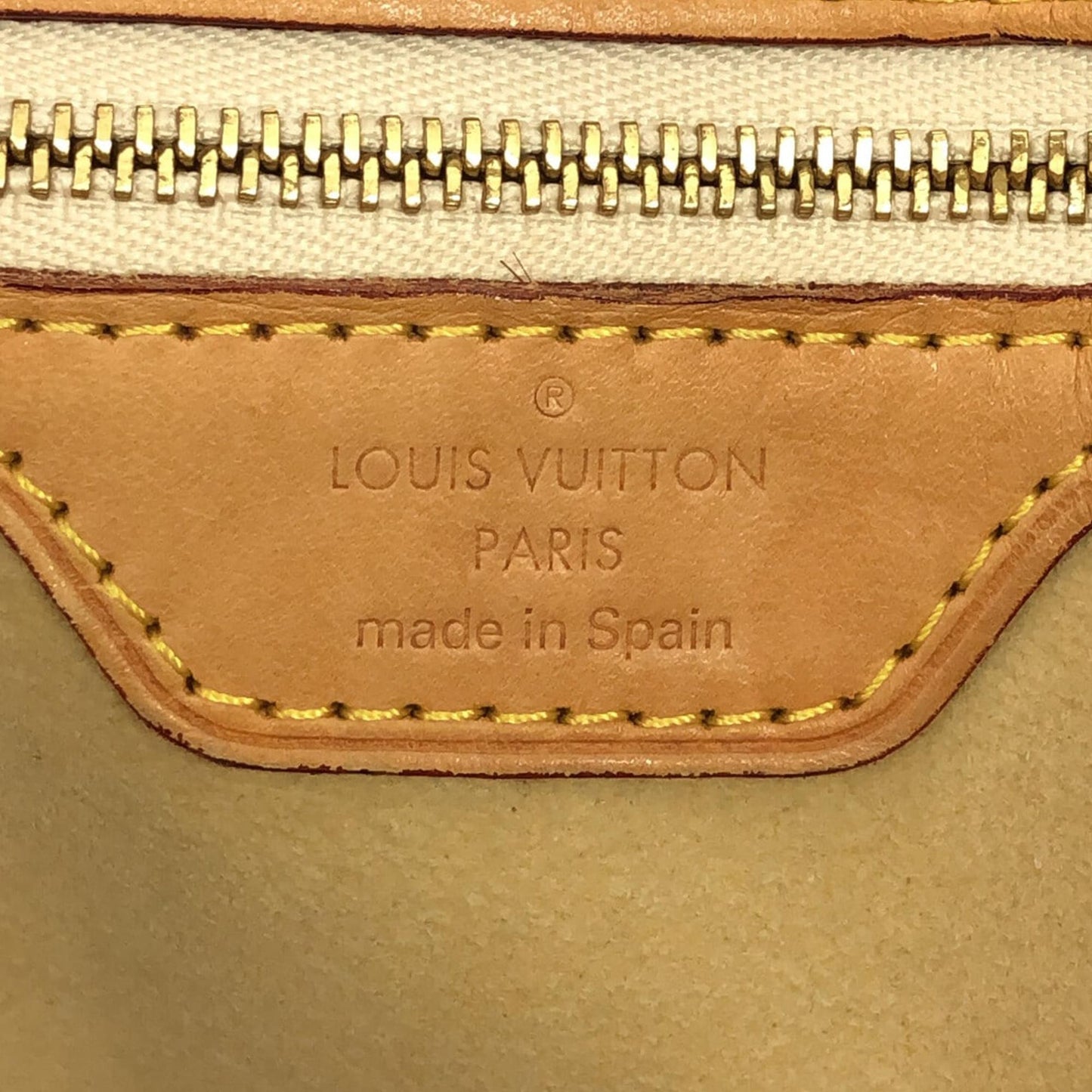 Louis Vuitton Damier Azur Hampstead PM (SHG-sx2bBO)
