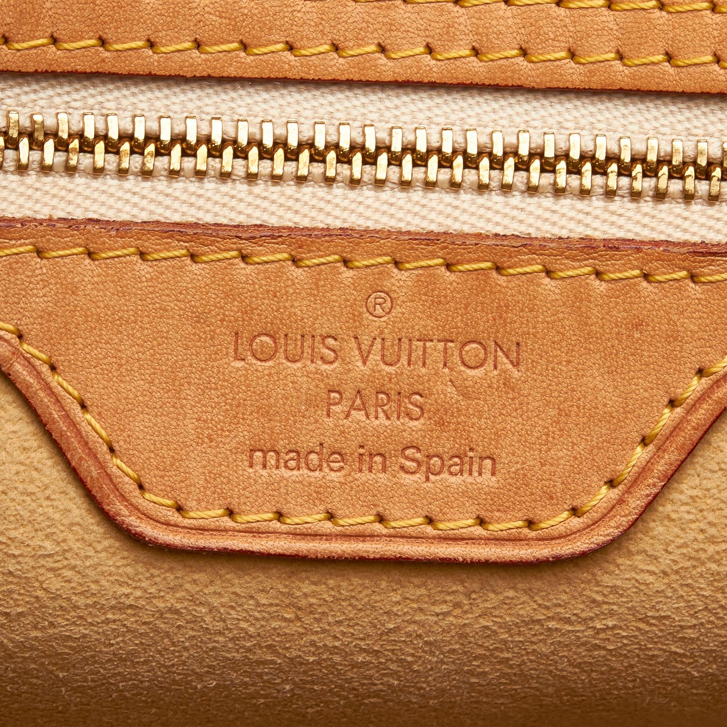 Louis Vuitton Damier Azur Hampstead PM (SHG-5V6R9J)
