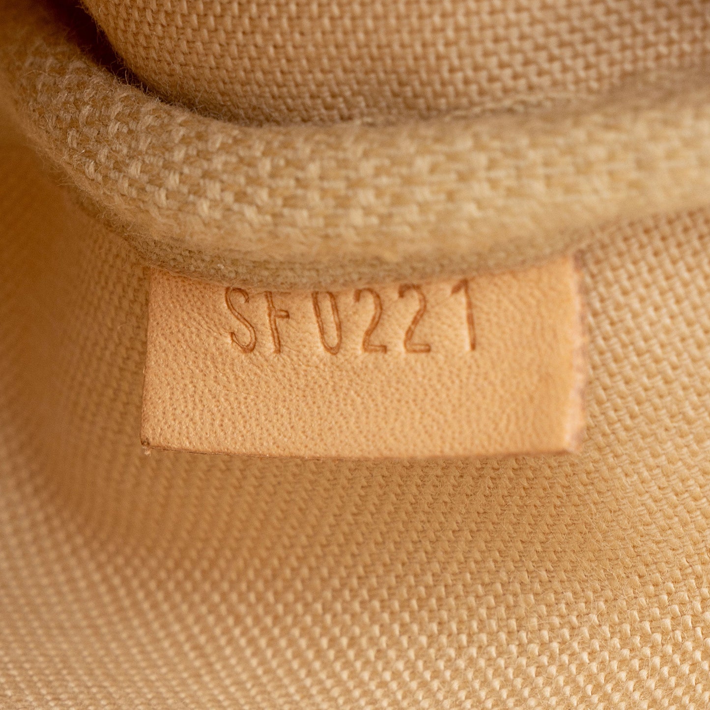 Louis Vuitton Damier Azur Mini Pochette Accessoires (SHF-25E6wg)