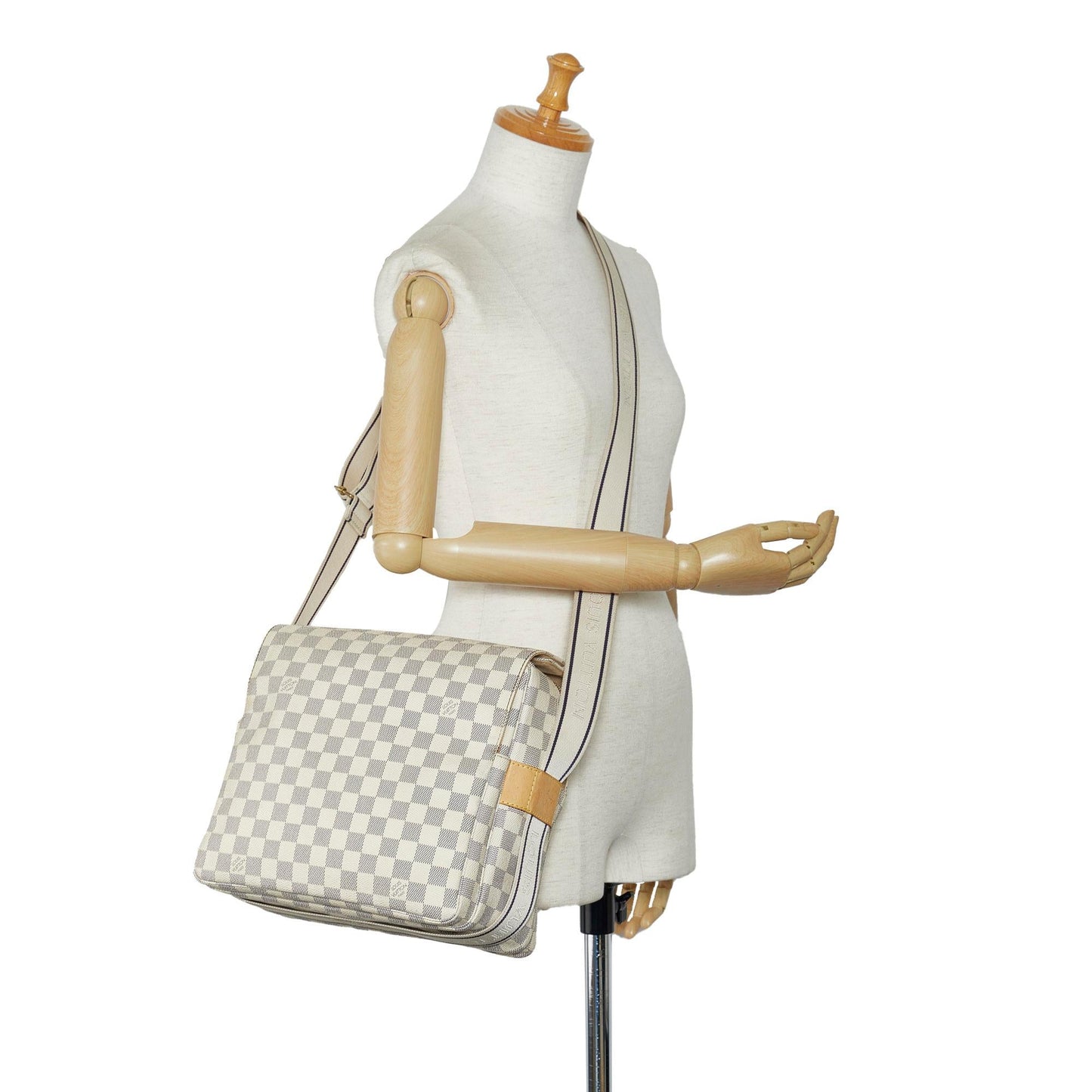 Louis Vuitton Damier Azur Naviglio (SHG-nVrypK)
