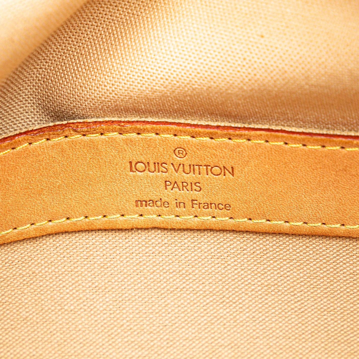 Louis Vuitton Damier Azur Naviglio (SHG-i4Q8J7)