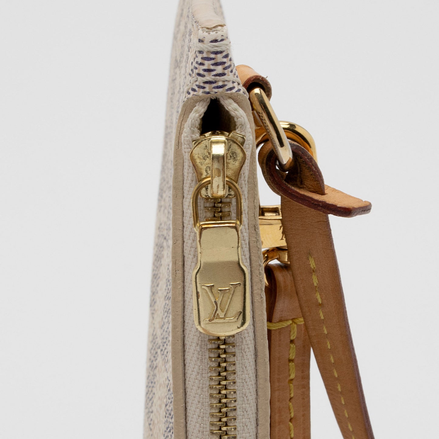 Louis Vuitton Damier Azur Neverfull MM Pochette (SHF-GlnHuq)