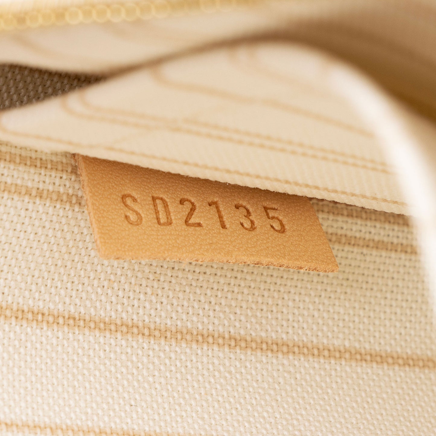 Louis Vuitton Damier Azur Neverfull MM Pochette (SHF-pOWDWj)