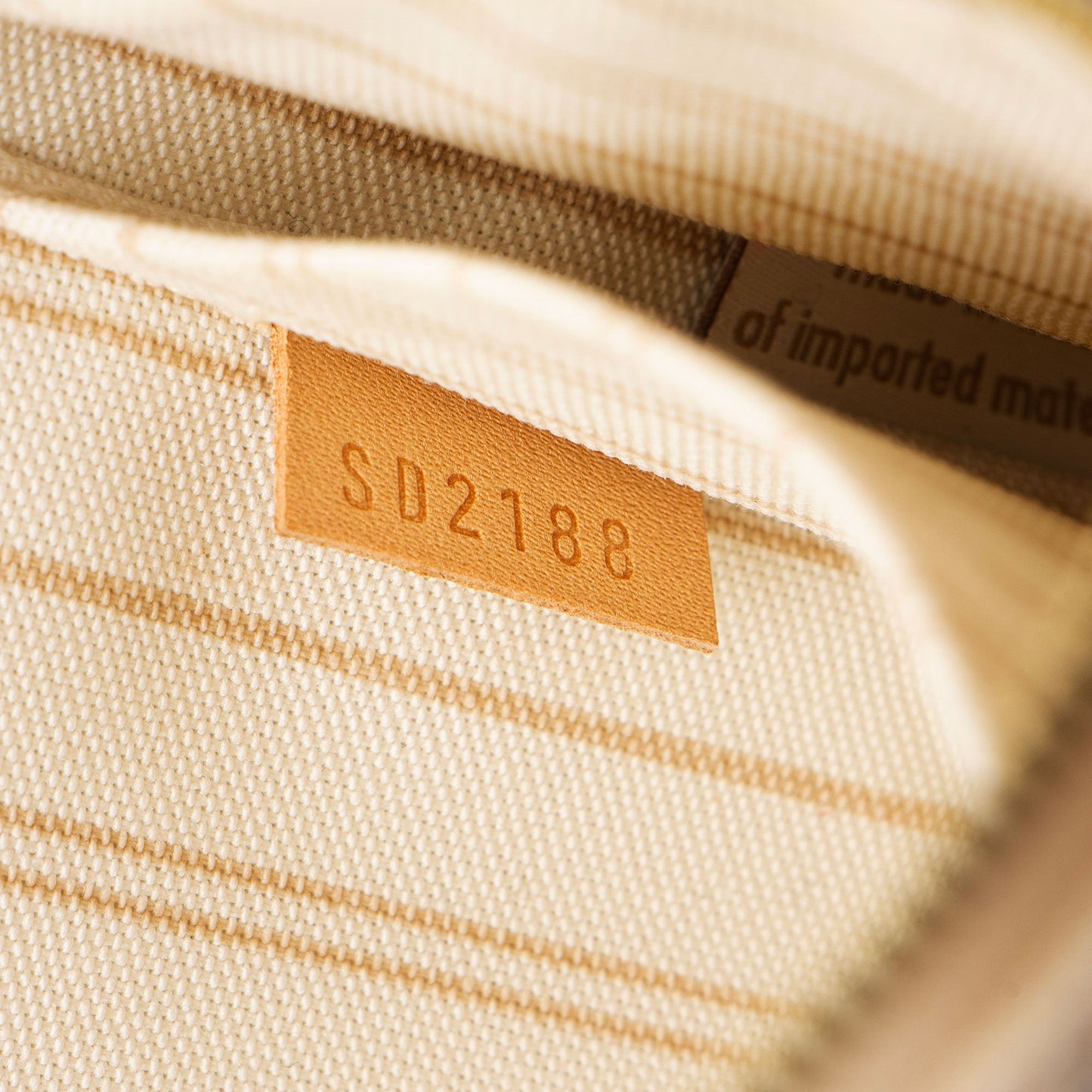 Louis Vuitton Damier Azur Neverfull MM Pochette (SHF-lsa2Ig)