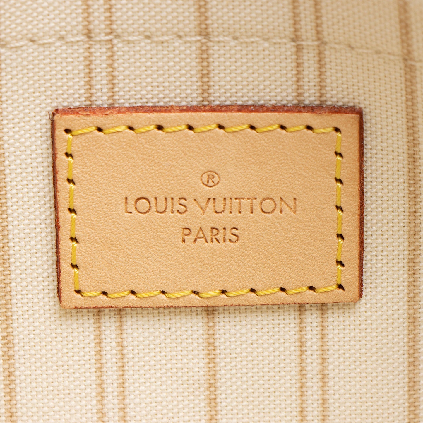 Louis Vuitton Damier Azur Neverfull MM Pochette (SHF-lsa2Ig)