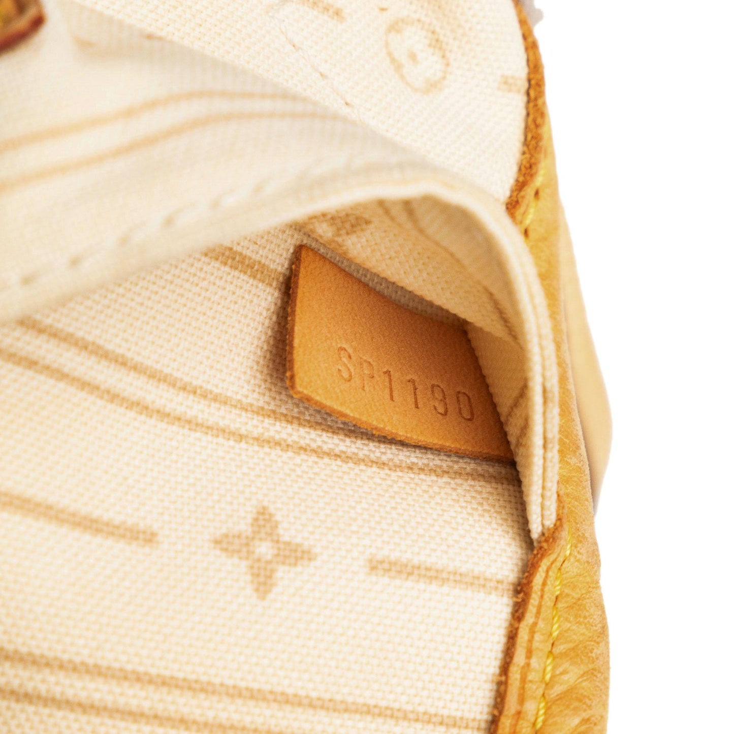 Louis Vuitton Damier Azur Neverfull MM (SHG-ArwVWU)