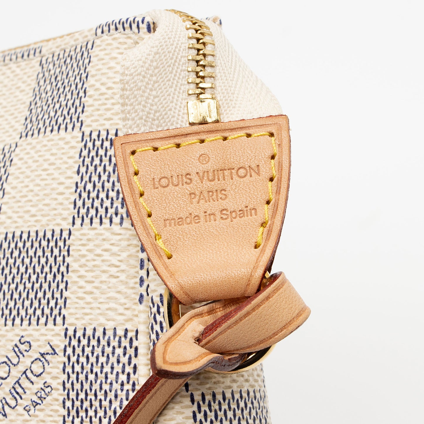 Louis Vuitton Damier Azur Pochette Accessoires (SHF-qHBRks)
