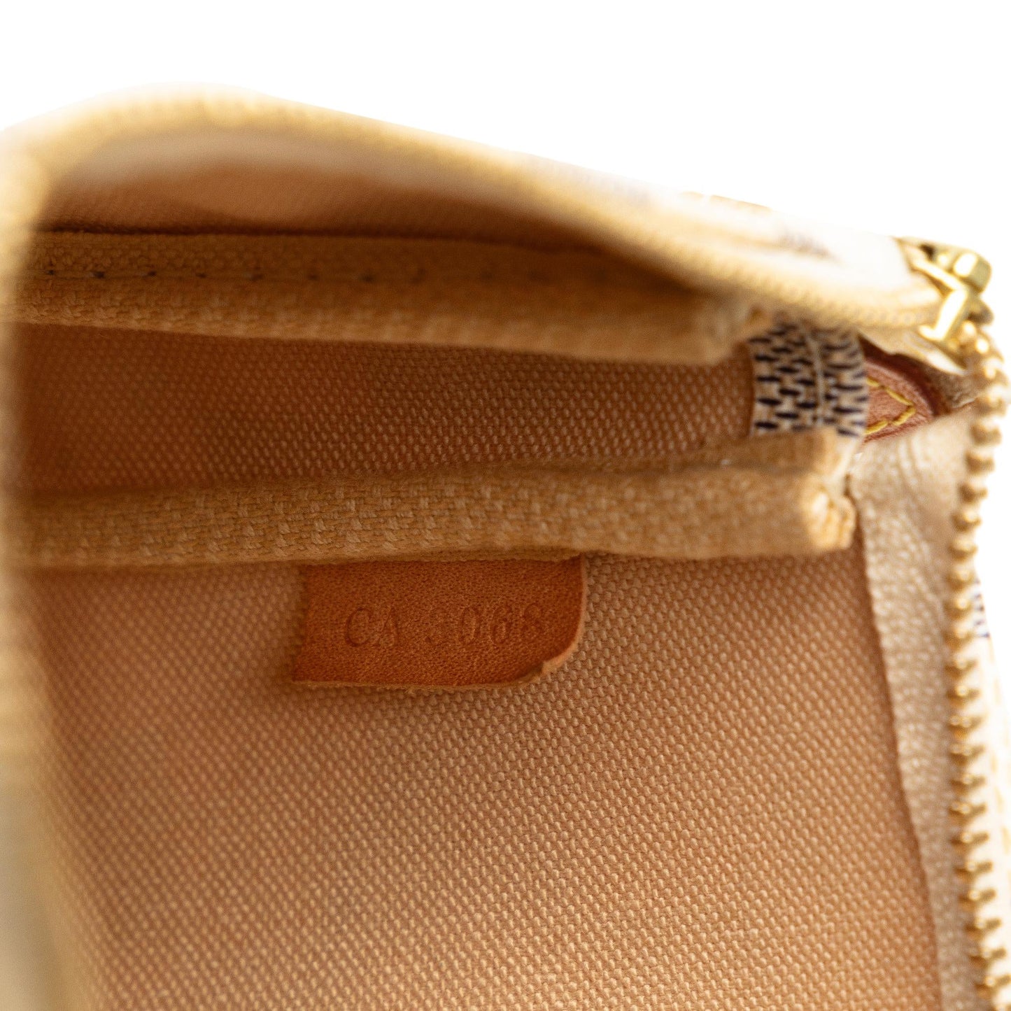 Louis Vuitton Damier Azur Pochette Accessoires (SHG-K2nrZy)