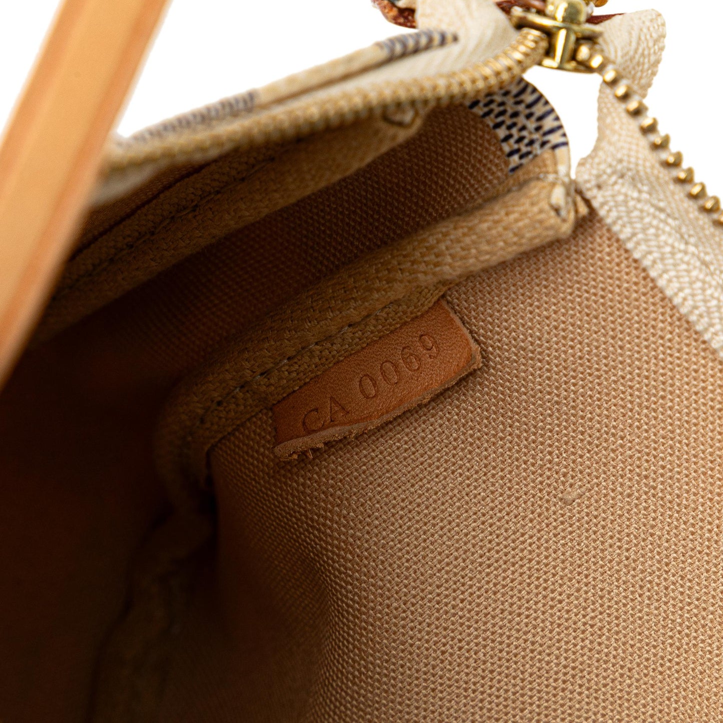 Louis Vuitton Damier Azur Pochette Accessoires (SHG-5o6Qms)