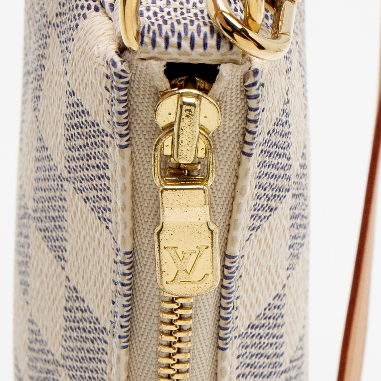 Louis Vuitton Damier Azur Pochette Accessoires (SHF-LlrgeE)