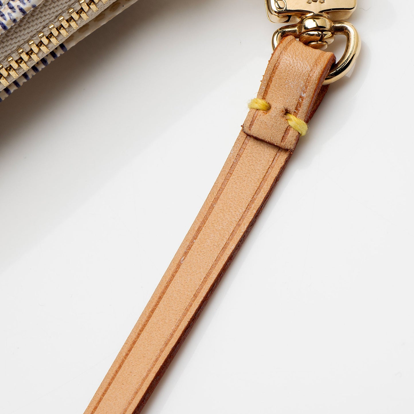 Louis Vuitton Damier Azur Pochette Accessoires (SHF-LlrgeE)