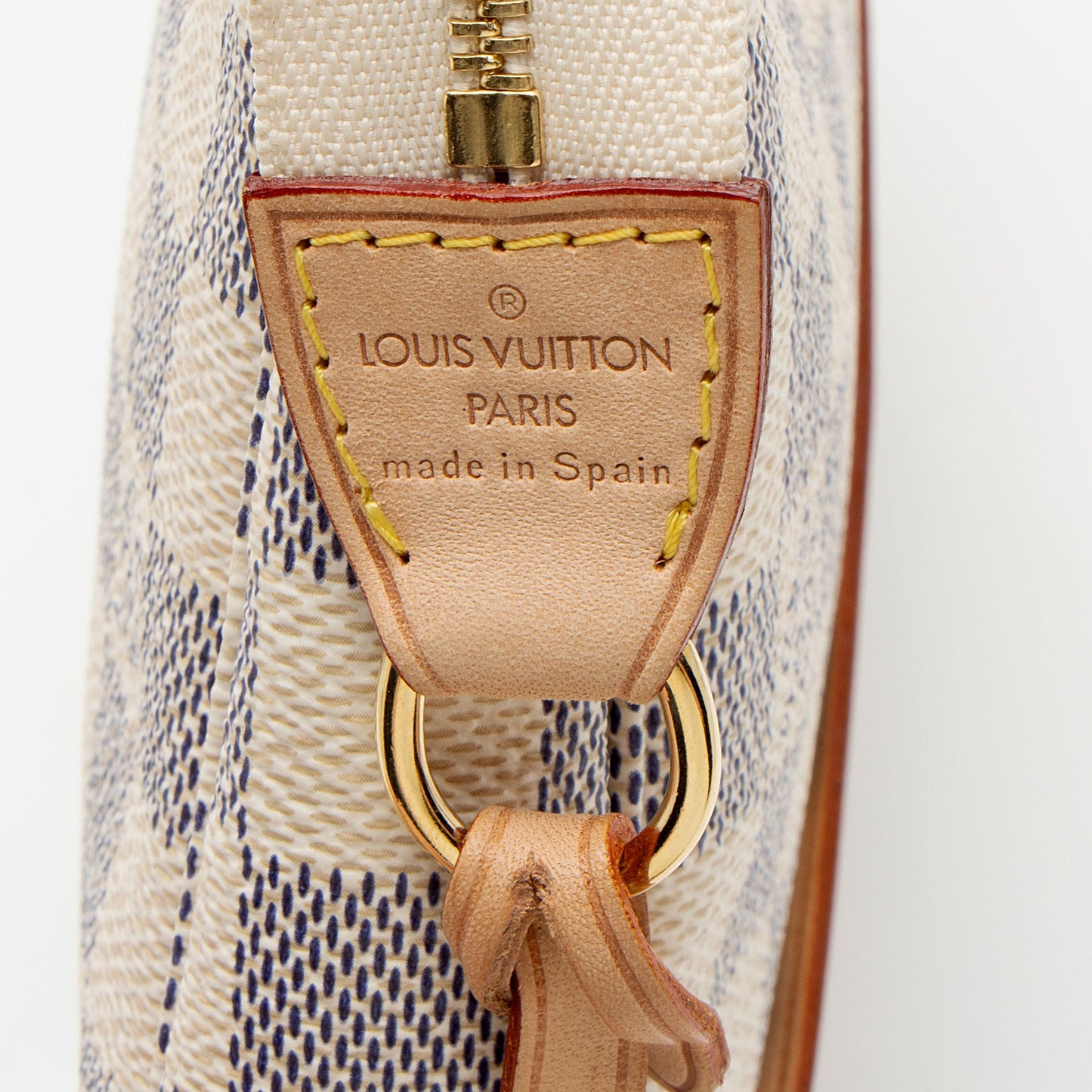 Louis Vuitton Damier Azur Pochette Accessoires (SHF-LlrgeE)