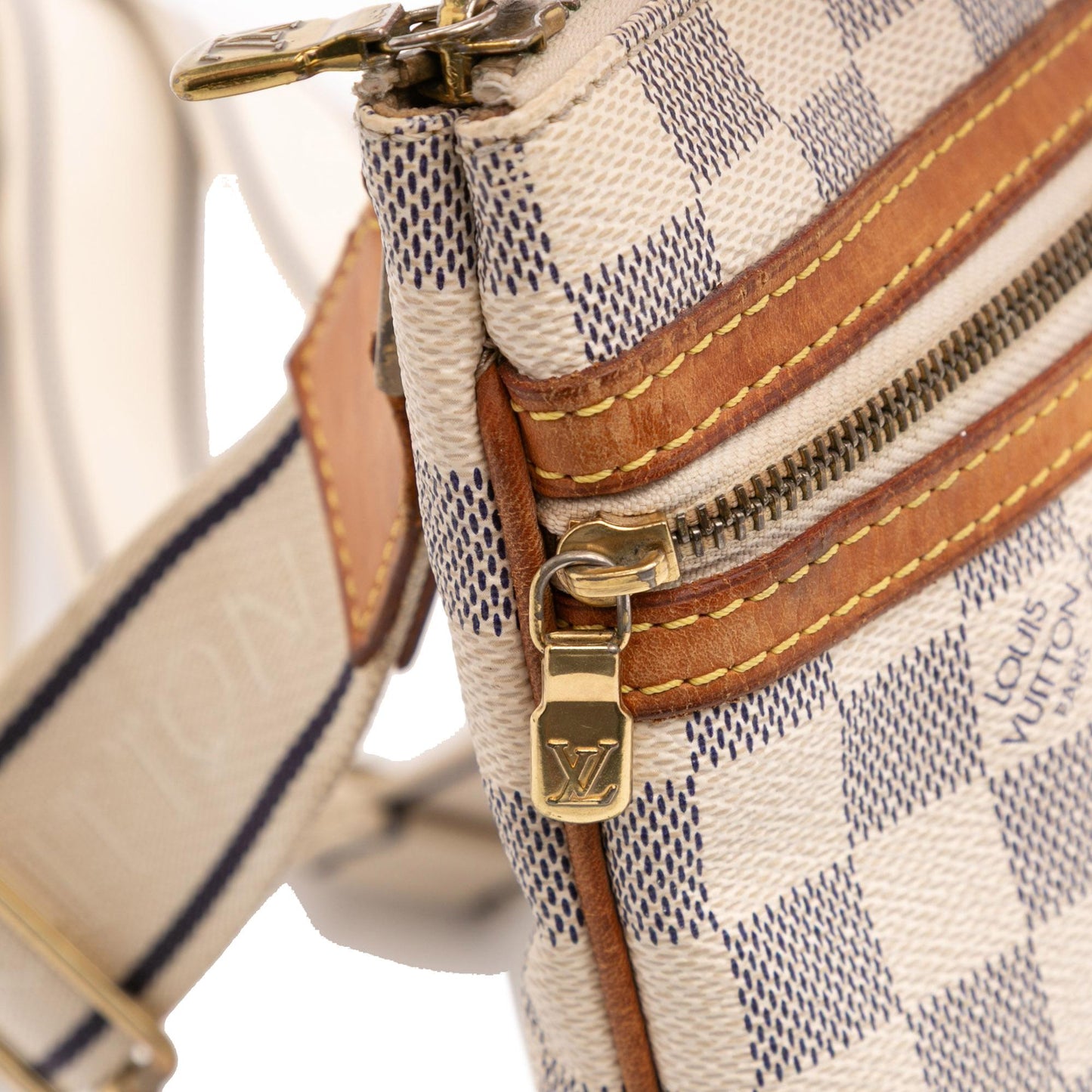 Louis Vuitton Damier Azur Pochette Bosphore