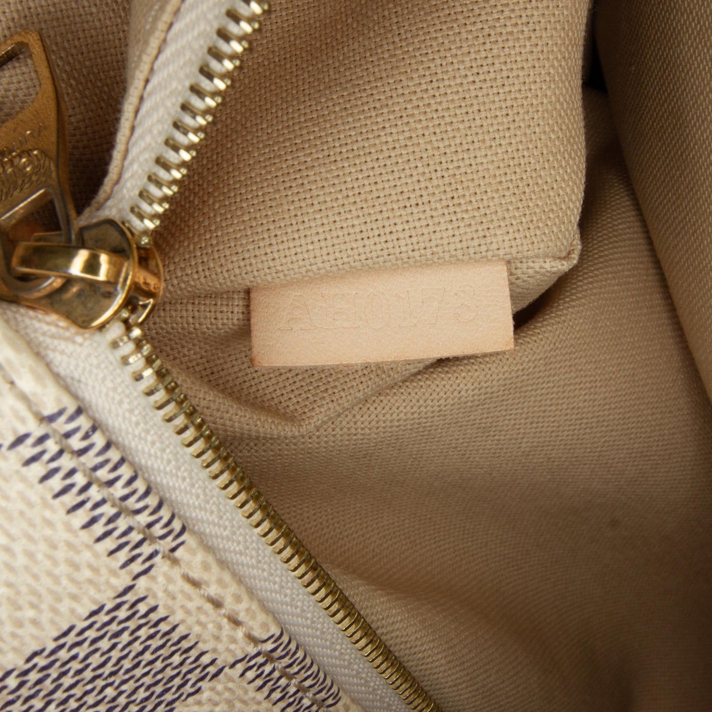 Louis Vuitton Damier Azur Soffi (SHG-ilQ8nR)