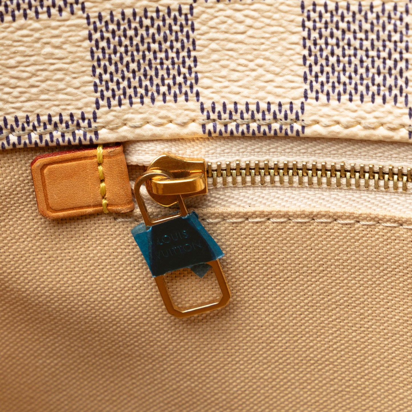 Louis Vuitton Damier Azur Soffi (SHG-fLDkMC)